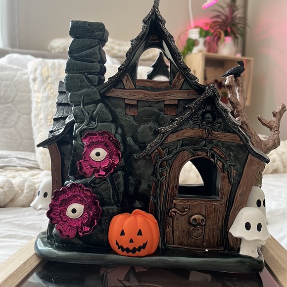 COPY - BBW Halloween Luminary- DAMAGED - Picture 6 of 10